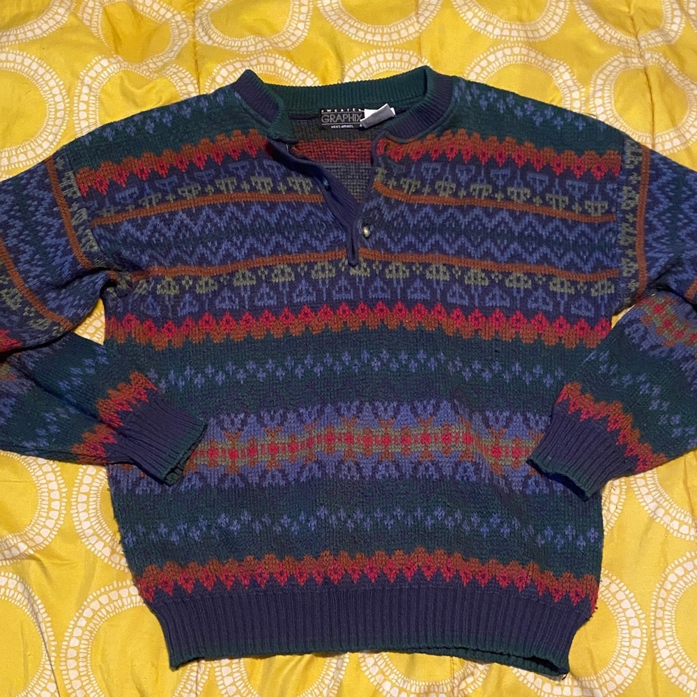 Chaps Blue and Red Patterned Crewneck Sweater